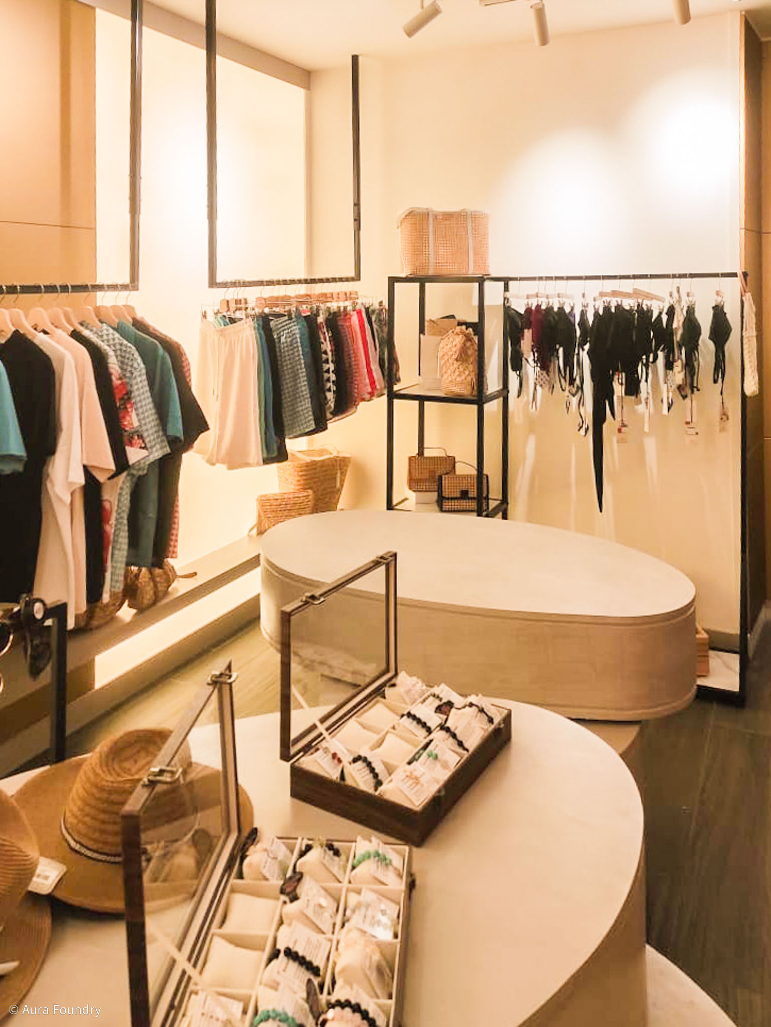 Five Mode Luxury Apparel — image 31