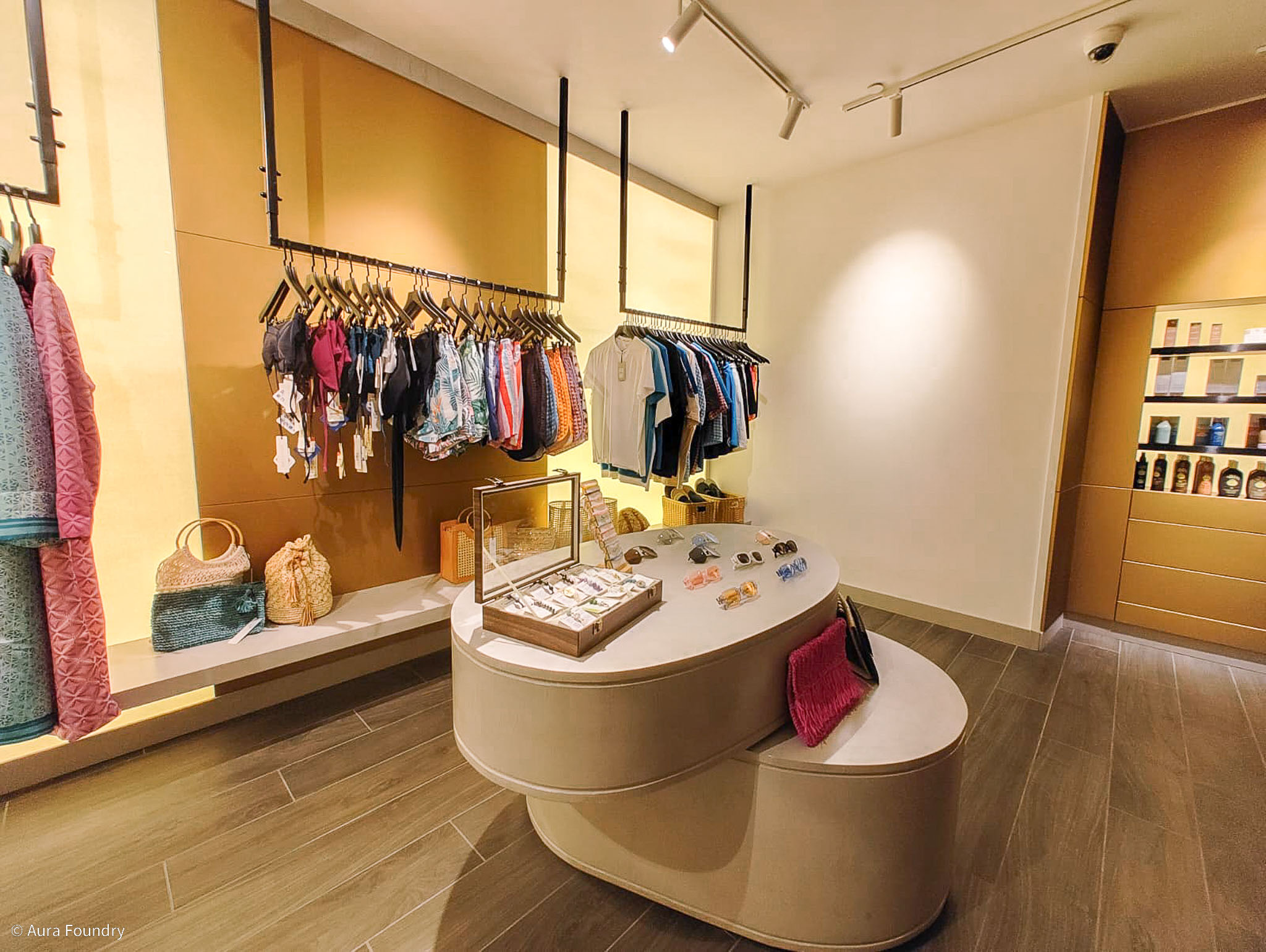 Five Mode Luxury Apparel — image 6
