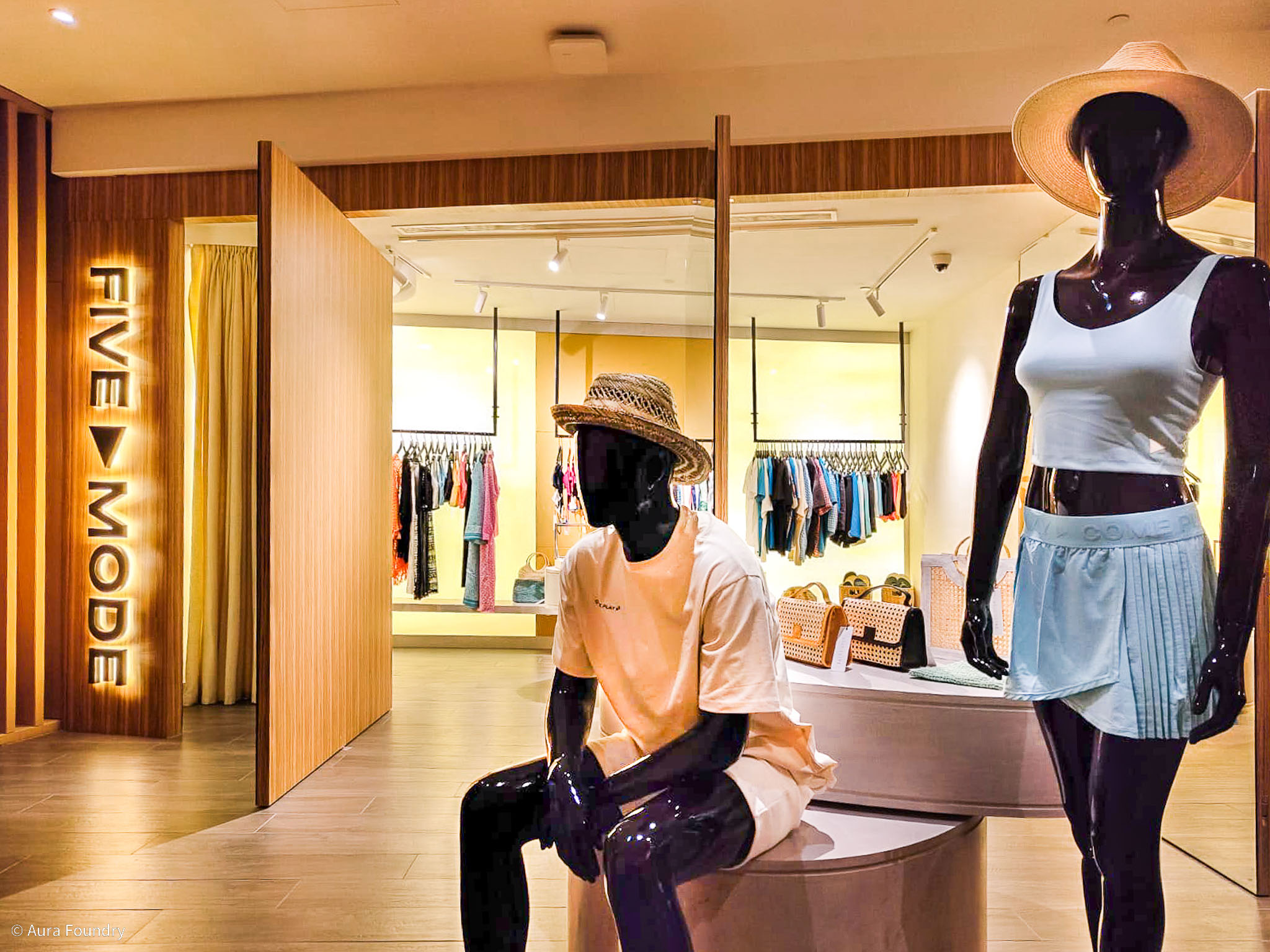 Five Mode Luxury Apparel — image 7