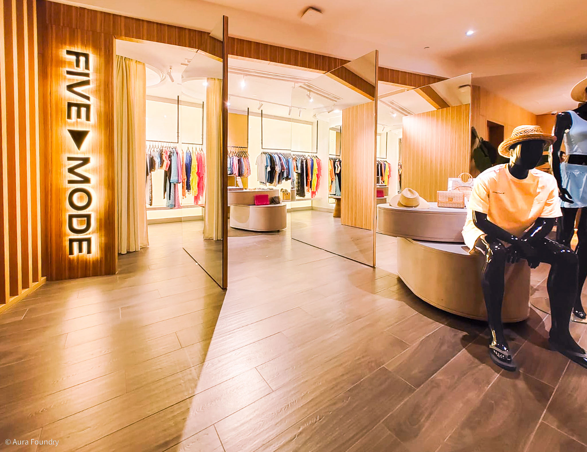 Five Mode — Luxury Apparel Store